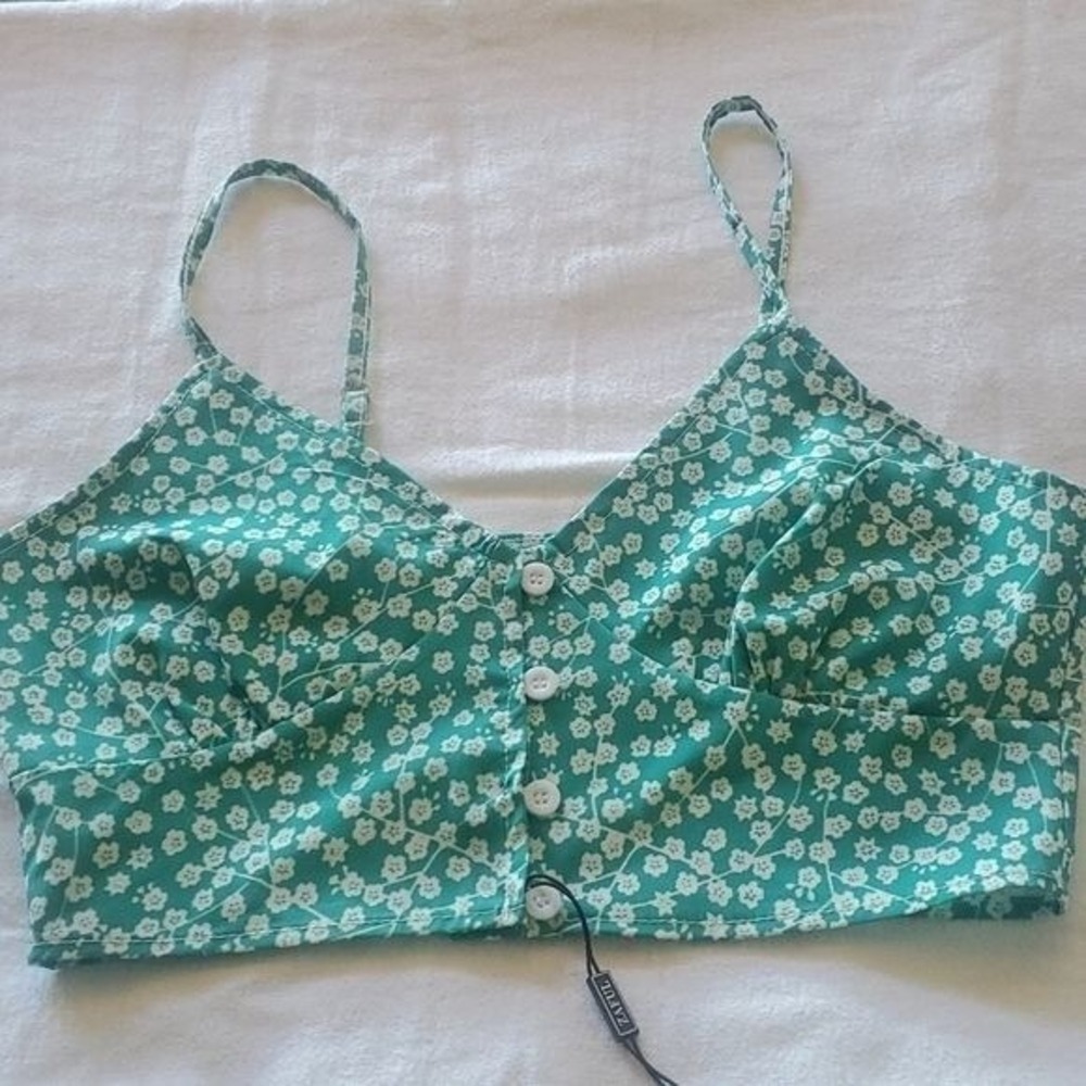 Zaful Green Floral Buttoned Spaghetti Steap Sz.‎ XS Crop Top